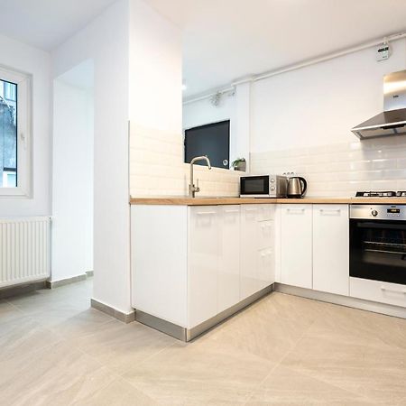 Blue Design Apartament In Magheru บูคาเรสต์ ภายนอก รูปภาพ