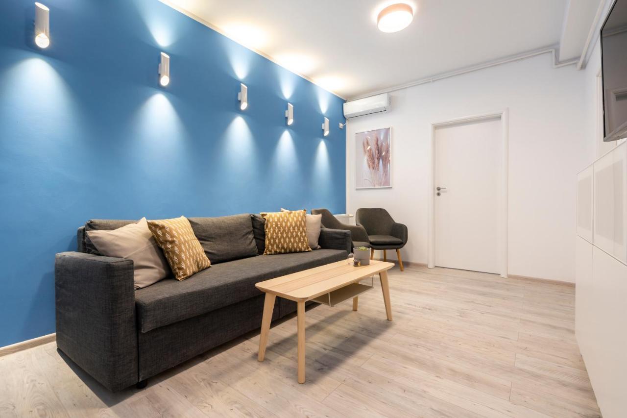 Blue Design Apartament In Magheru บูคาเรสต์ ภายนอก รูปภาพ