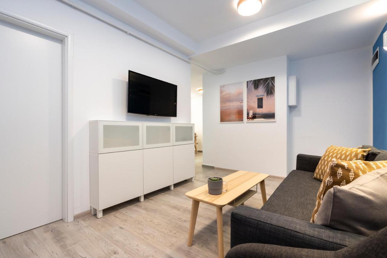 Blue Design Apartament In Magheru บูคาเรสต์ ภายนอก รูปภาพ