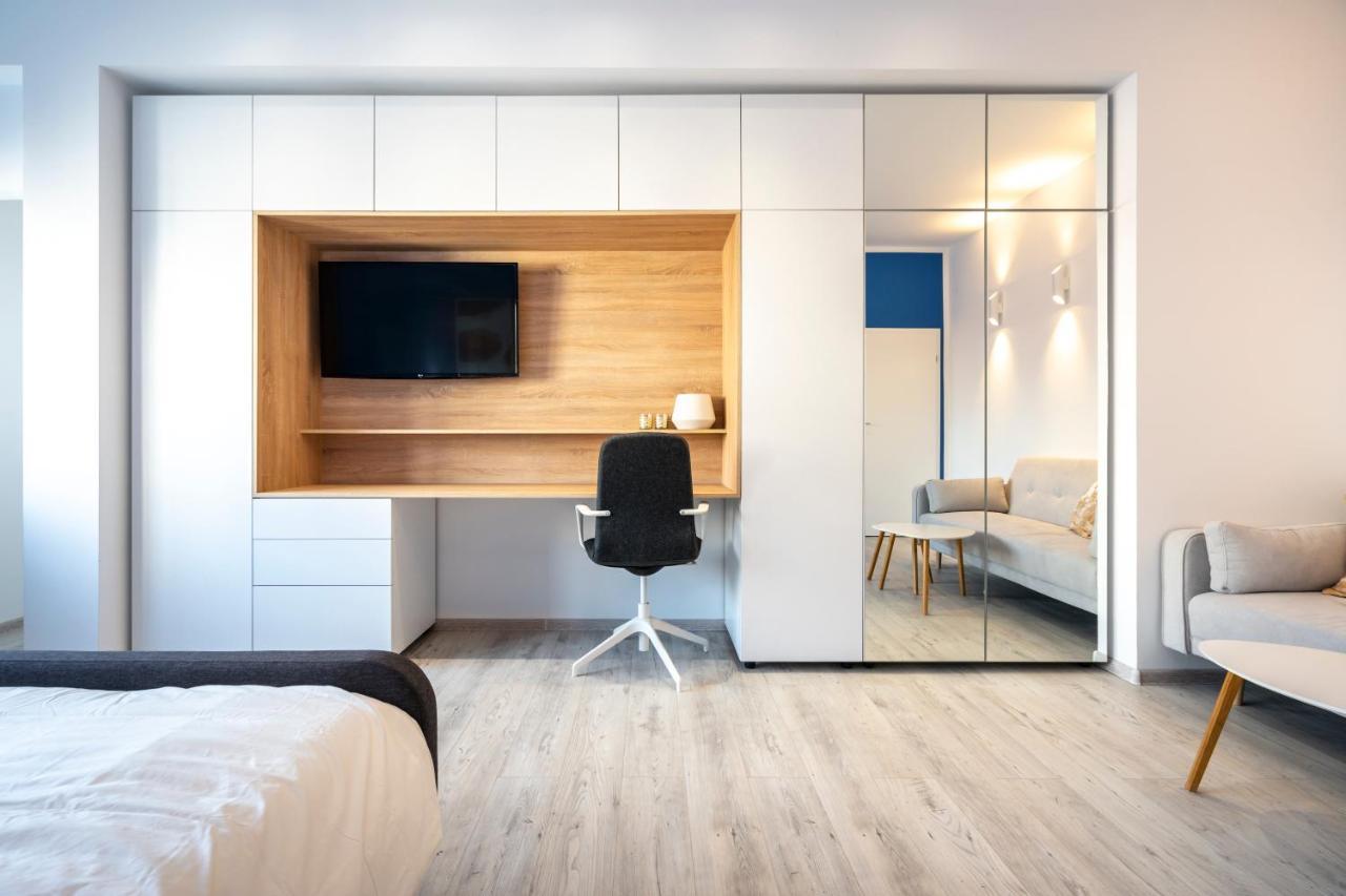 Blue Design Apartament In Magheru บูคาเรสต์ ภายนอก รูปภาพ